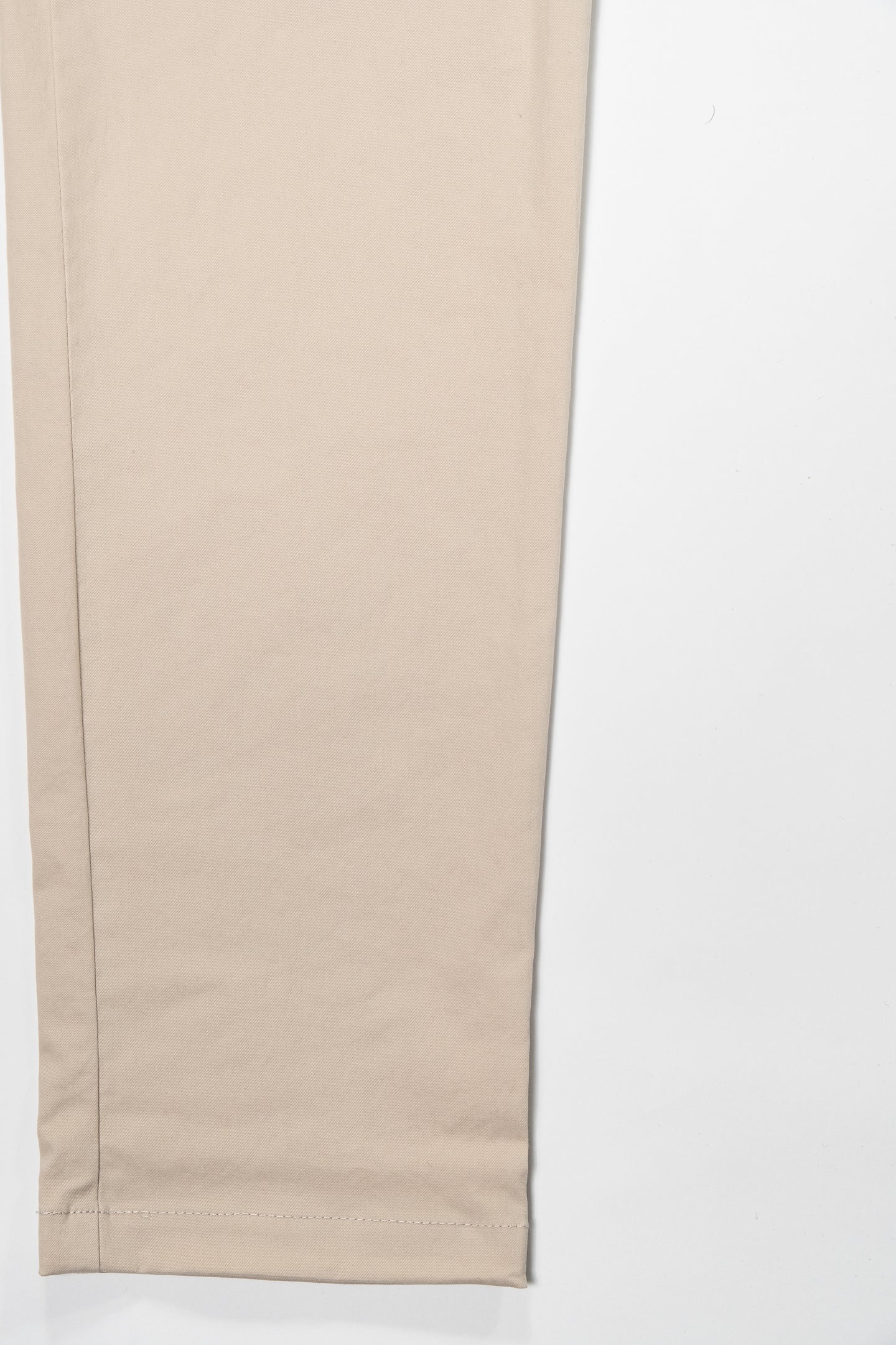 Pantalón Chino Beige / HILTL