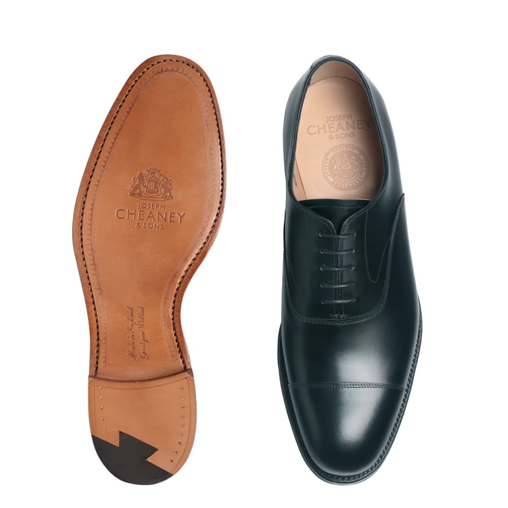 Alfred Capped Oxford in Black Calf Leather